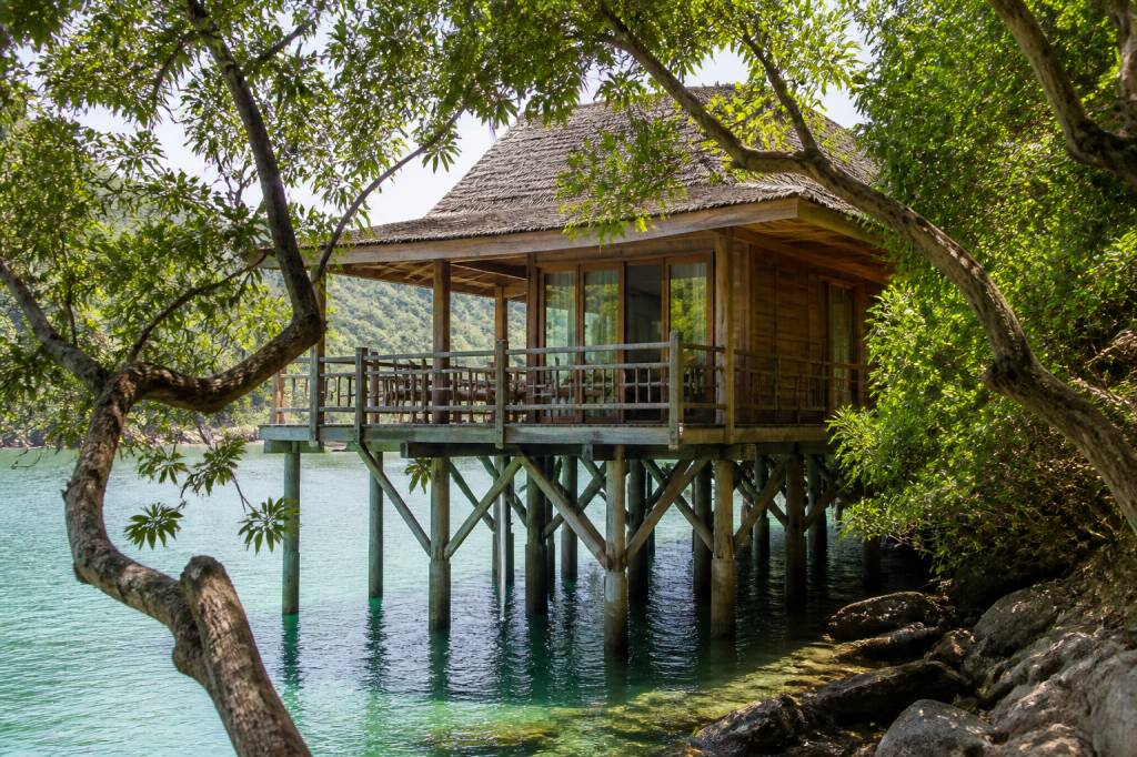 Bungalow pilotis : guide pour choisir un hébergement insolite en pleine nature Bungalow pilotis : guide pour choisir un hébergement insolite en pleine nature